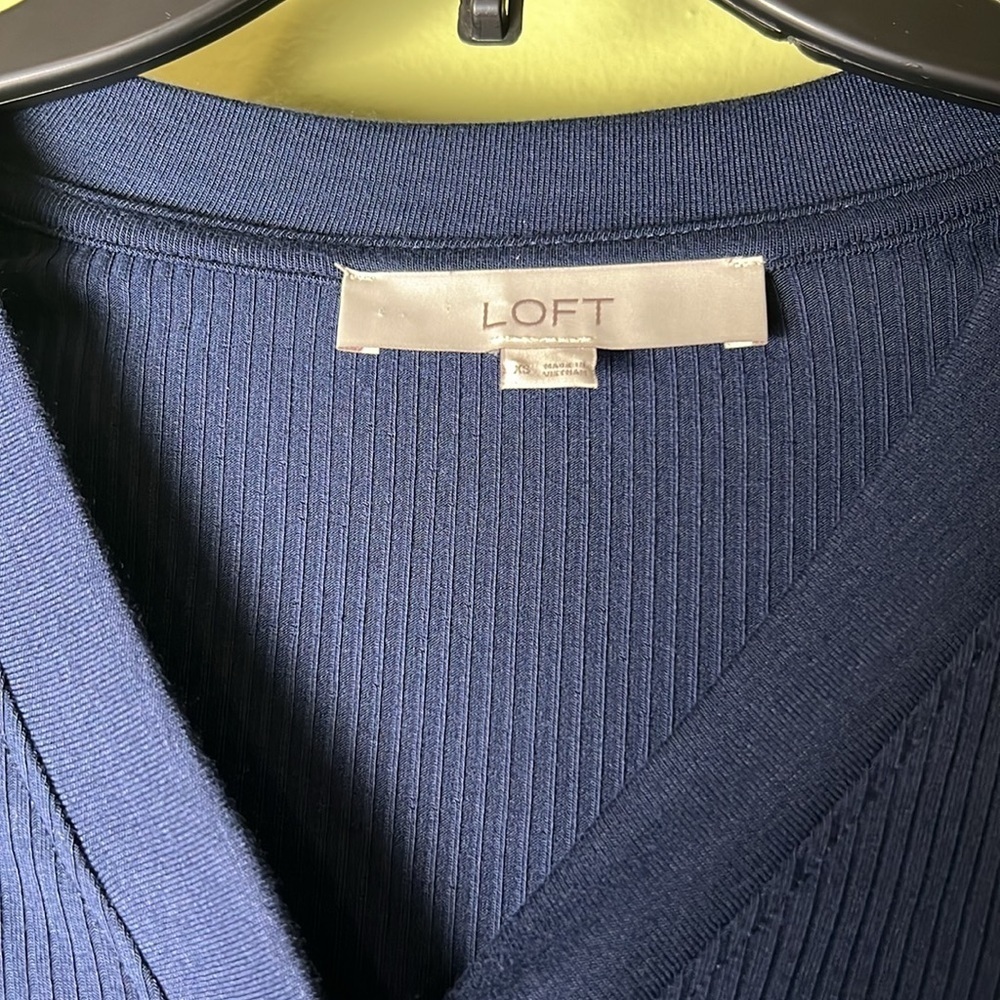 LOFT Navy Ribbed V-Neck Top - Picture 4 of 5